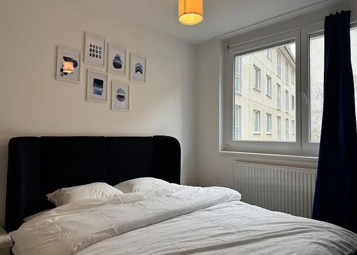 1br, Train Station, Central, Modern 公寓 *