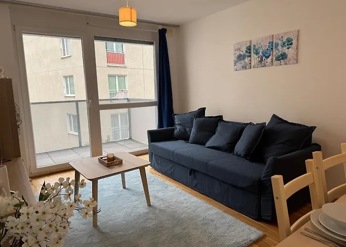 1br, Train Station, Central, Modern 公寓 *