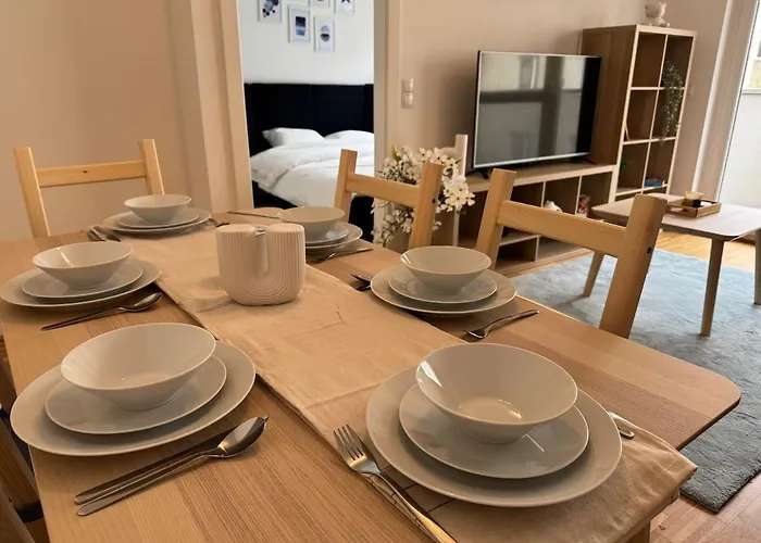 公寓 1br, Train Station, Central, Modern *