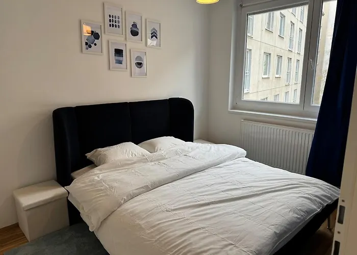 1br, Train Station, Central, Modern 公寓 *